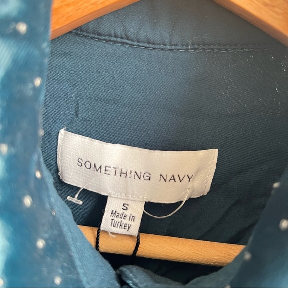 Something Navy Women's Studded Velvet Shirt Jacket Womens Size Small NWT - Picture 3 of 5